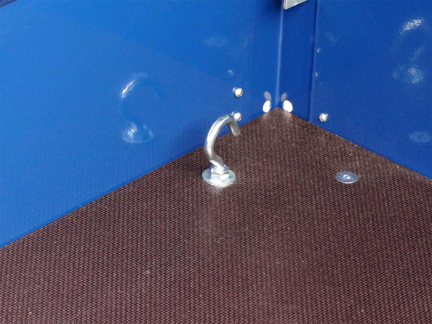 st23617002_stema_blue_man_750_8