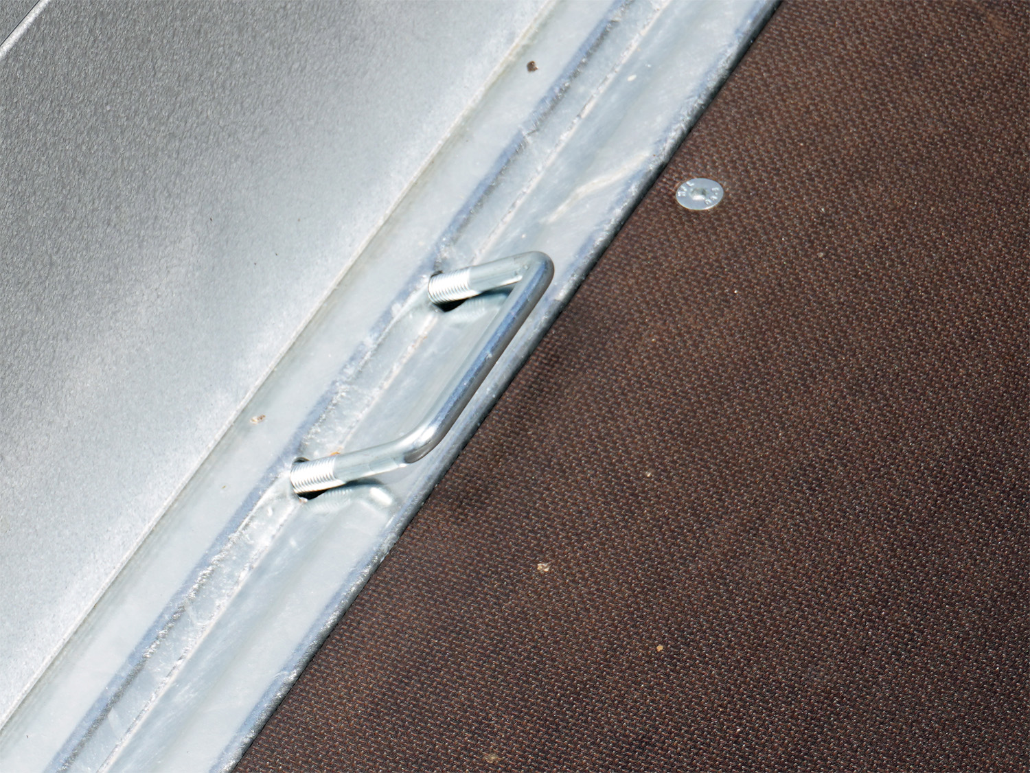 st24251001_stema_mut_o2_18-30-151_7