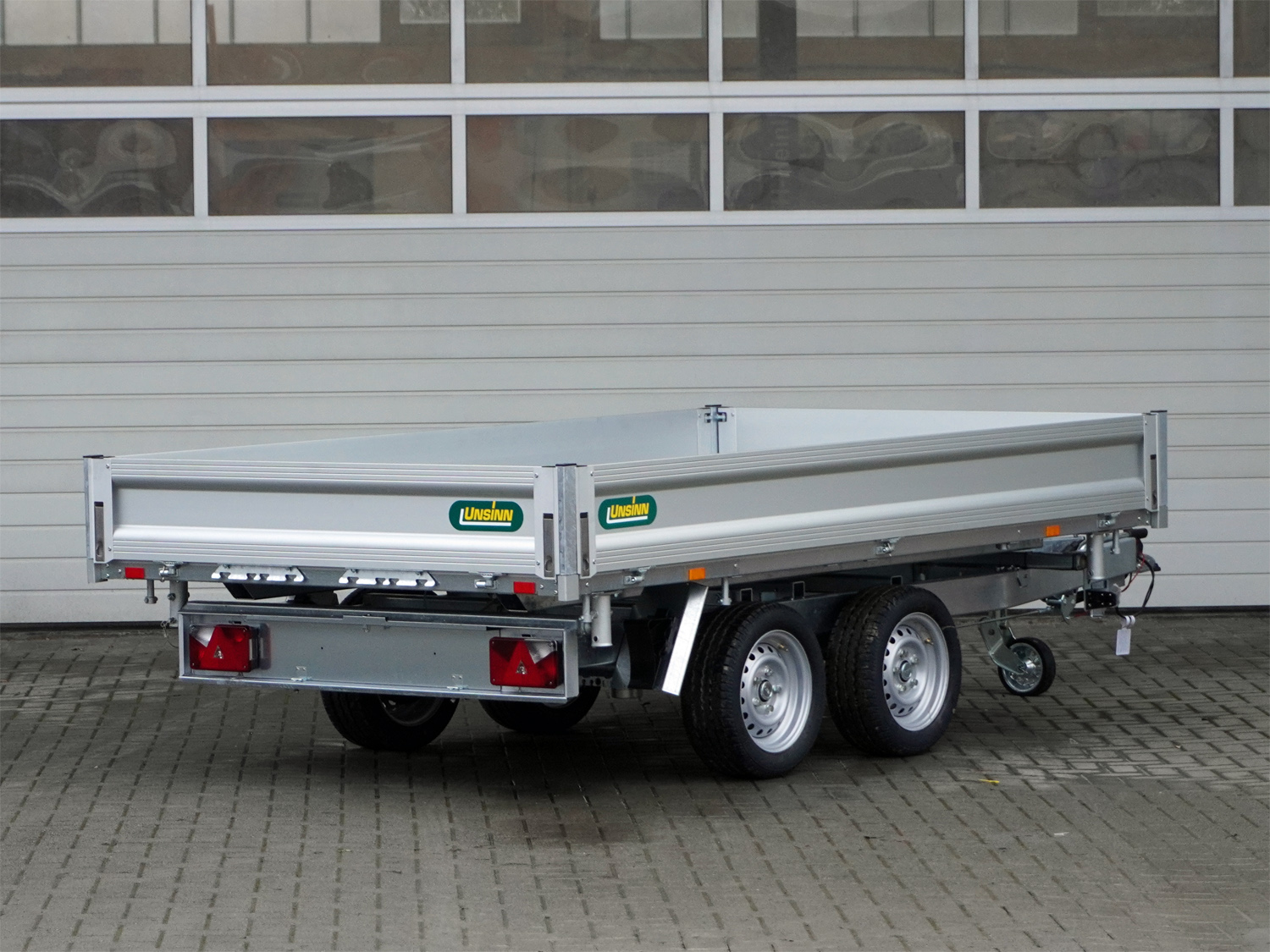 un606194_unsinn_web__dk_3017-26-13_e_pumpe_4