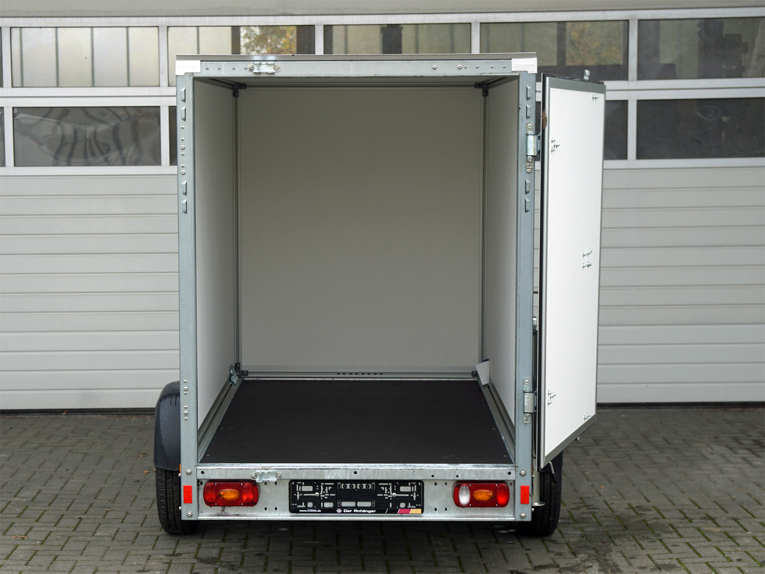 st26116061_stema_p-box_stpk_o2_15-25-131p151_5