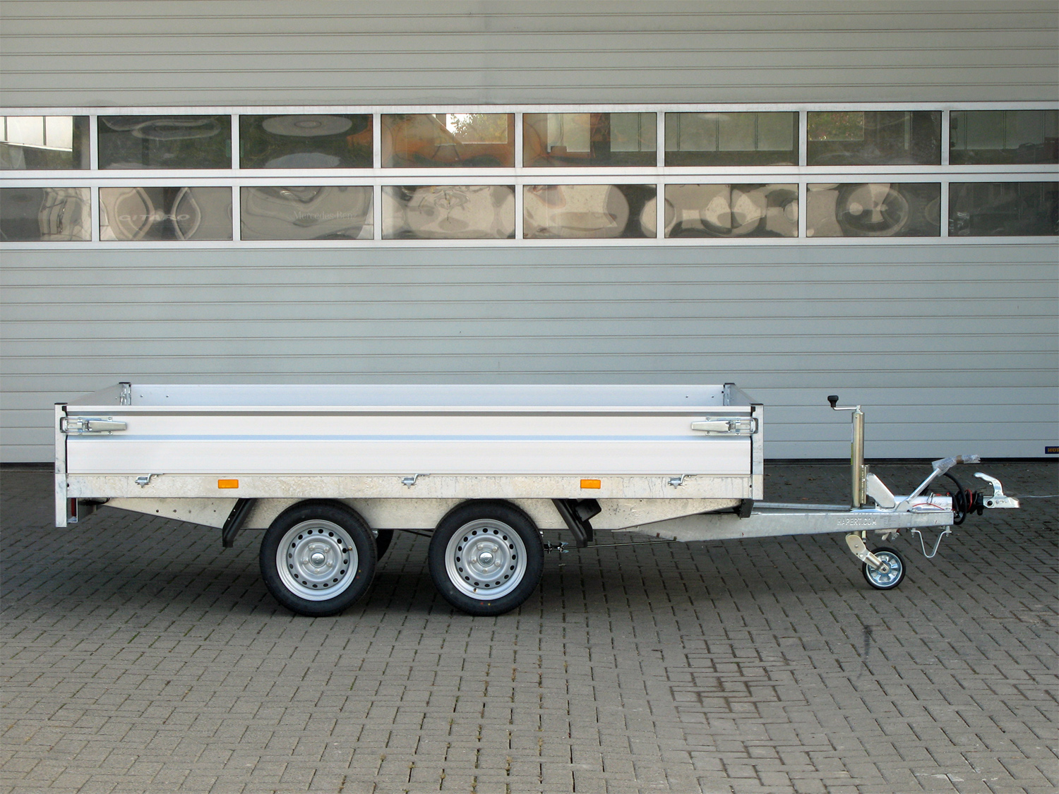 haal30332001131r_hapert_azure_h-2_-_3000_-_3350_x_2000_2