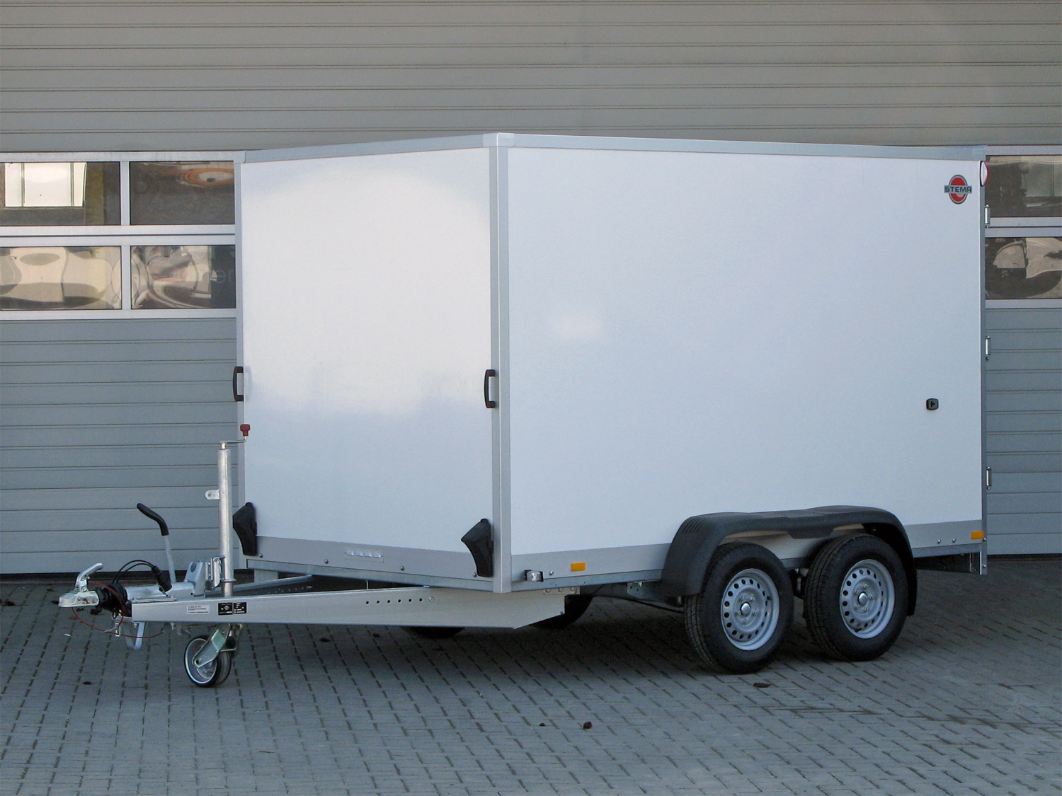 st26148062_stema_p-box_stpk_o2_27-32-182p202_3