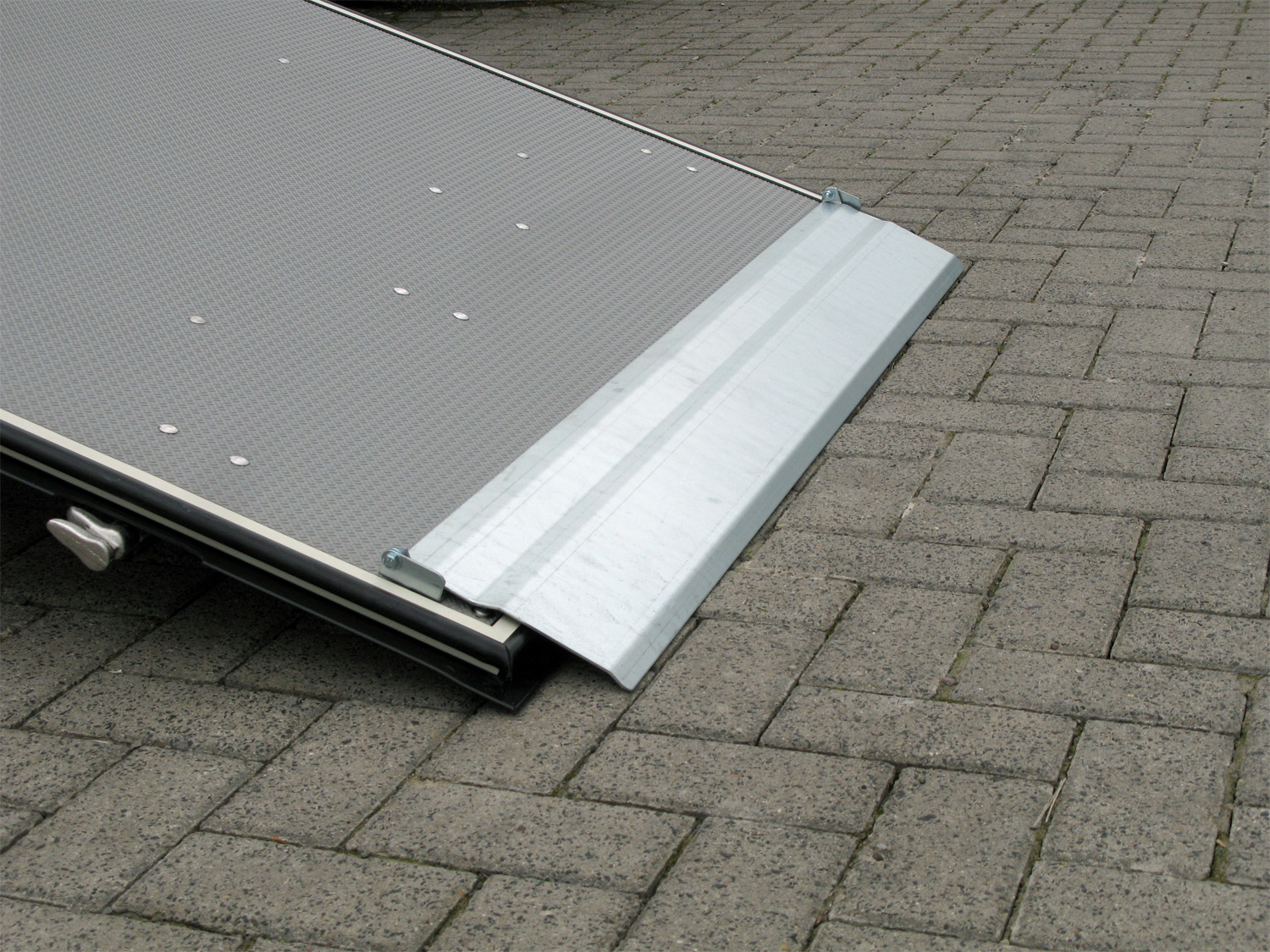 va2005c338j-ra-t_variant_2017_c3_edition_10